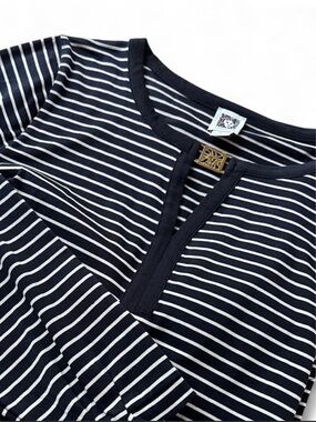 Anne Klein striped Vlack & White Women’s Top with Gold Accent